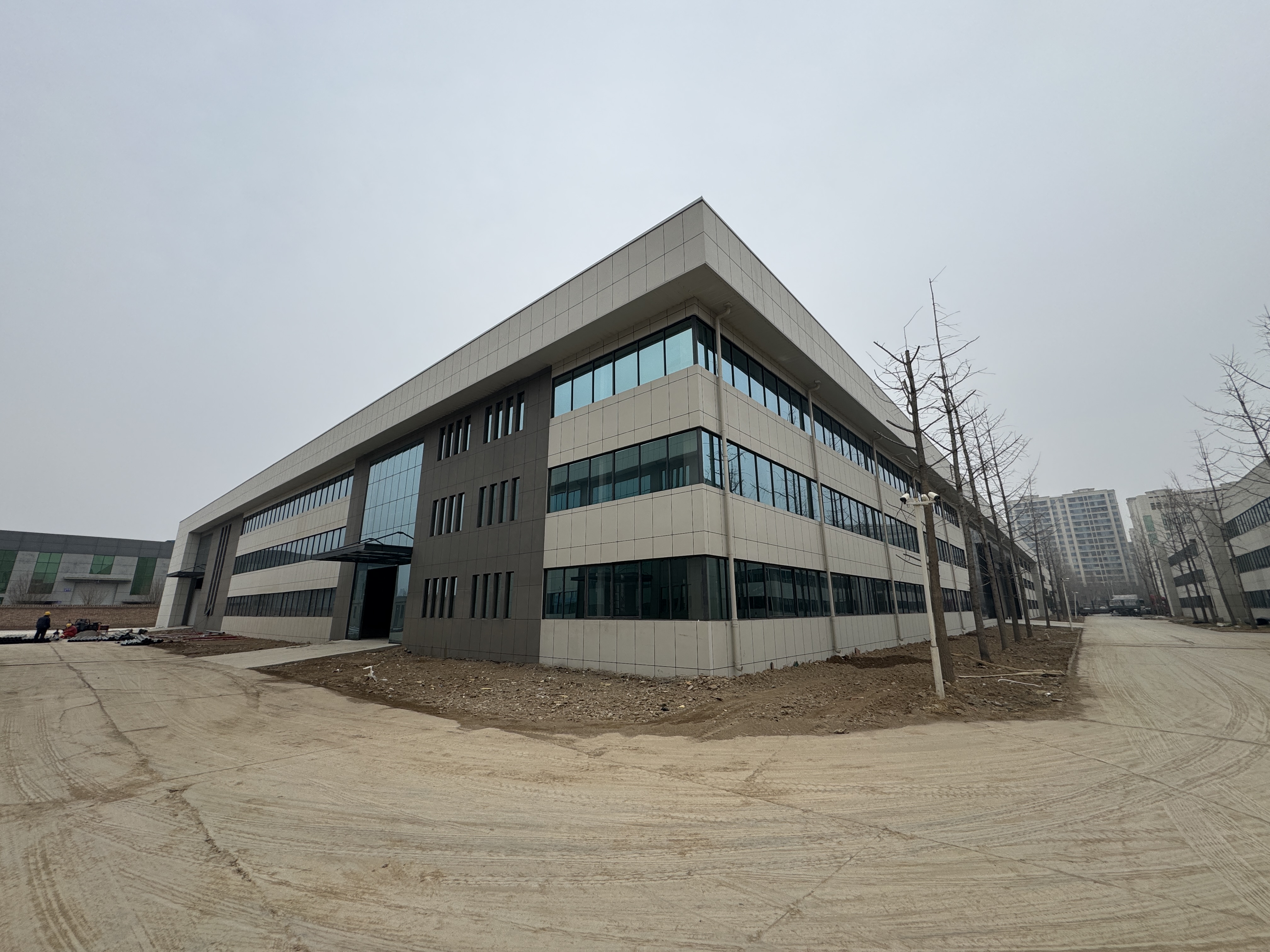 2026年钢结构厂房建设费用全解析：平均造价每平多少