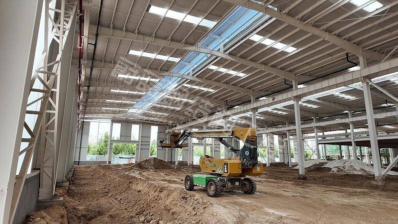 钢结构厂房 vs 混凝土厂房：造价、工期与性能全面对比