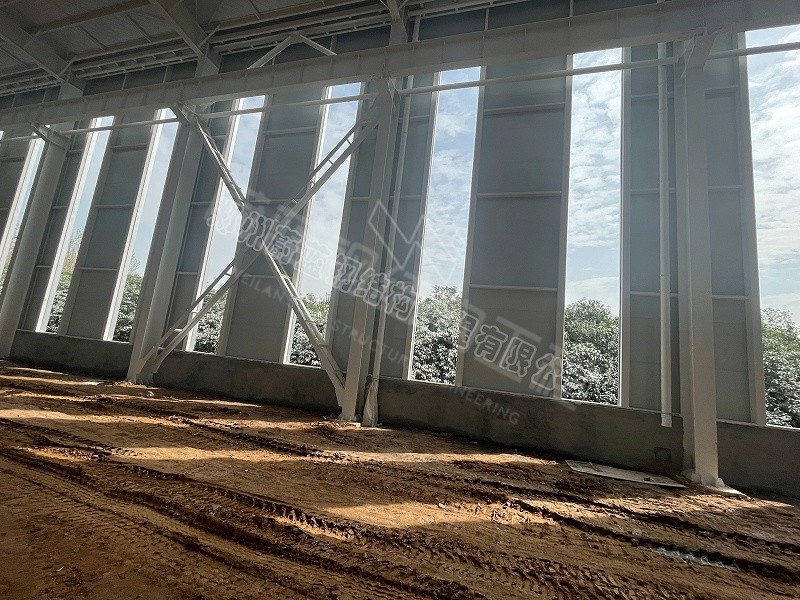 钢结构厂房造价：如何选择地坪