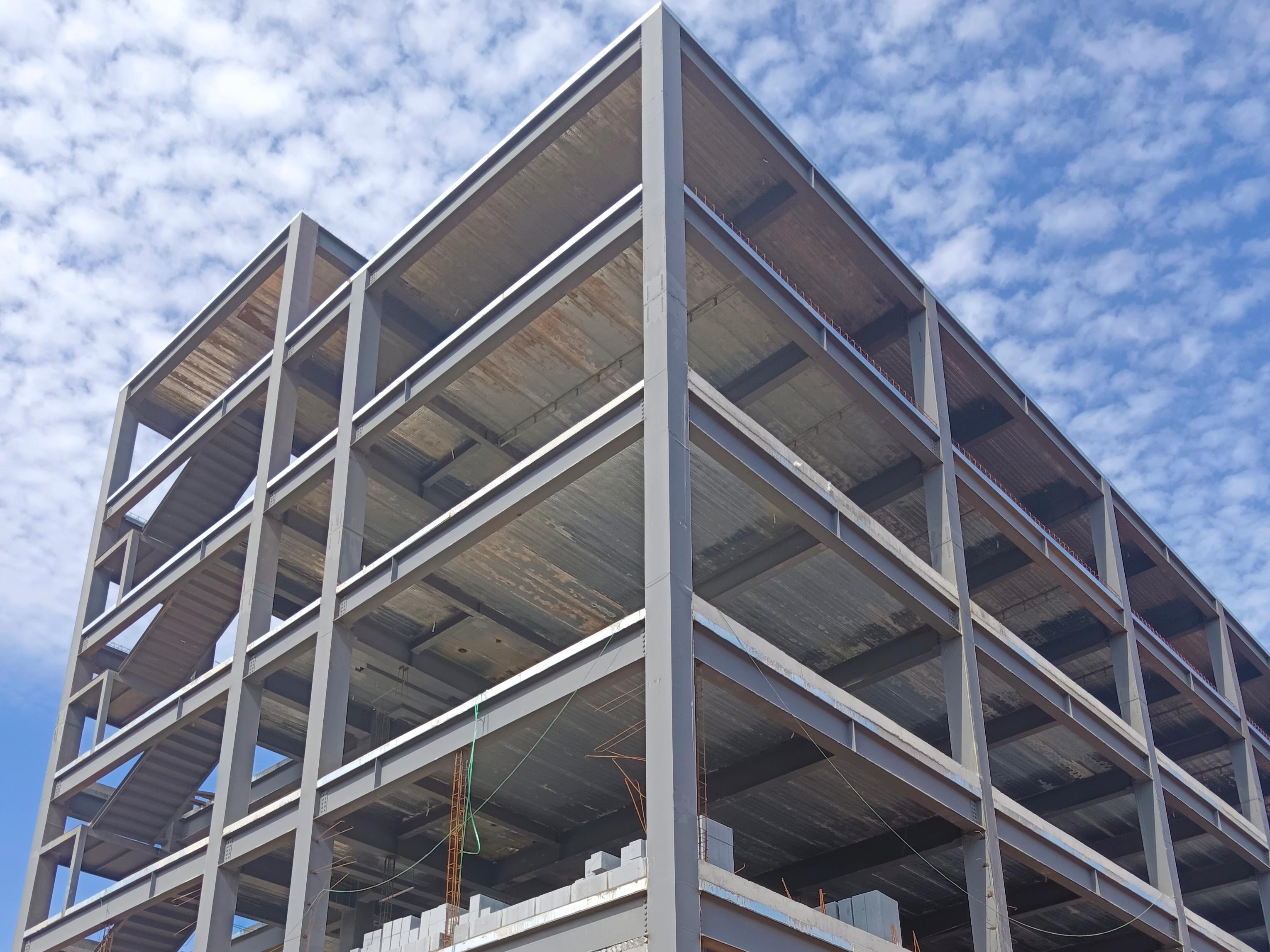 两万平钢结构厂房造价多少？2026 行情 + 避坑技巧，民营老板必看！