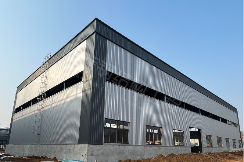 2026年钢结构厂房价格明细，两万平建厂这样控成本最划算