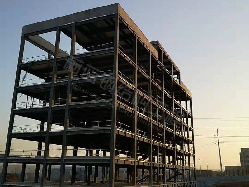 一万平钢结构厂房扩建方案：新旧构件如何安全可靠地连接？