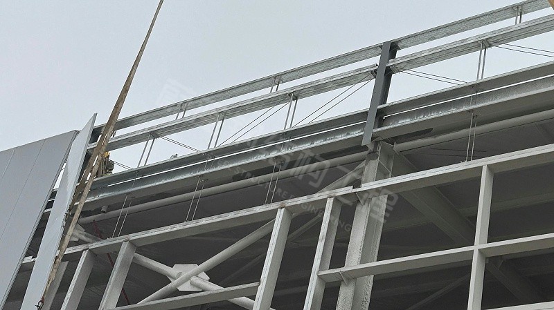 两万平钢结构厂房包工包料多少钱