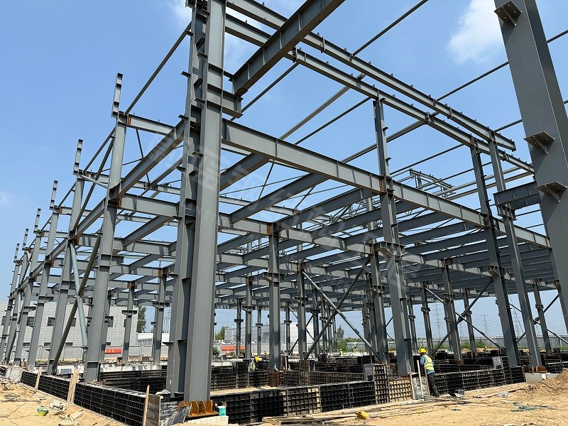 蔚蓝钢结构丨河南景链钢结构厂房建造案例