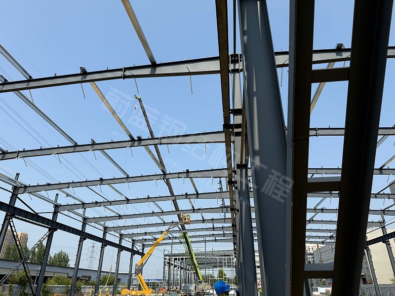 蔚蓝钢结构丨郑州德惠福钢结构厂房建造案例