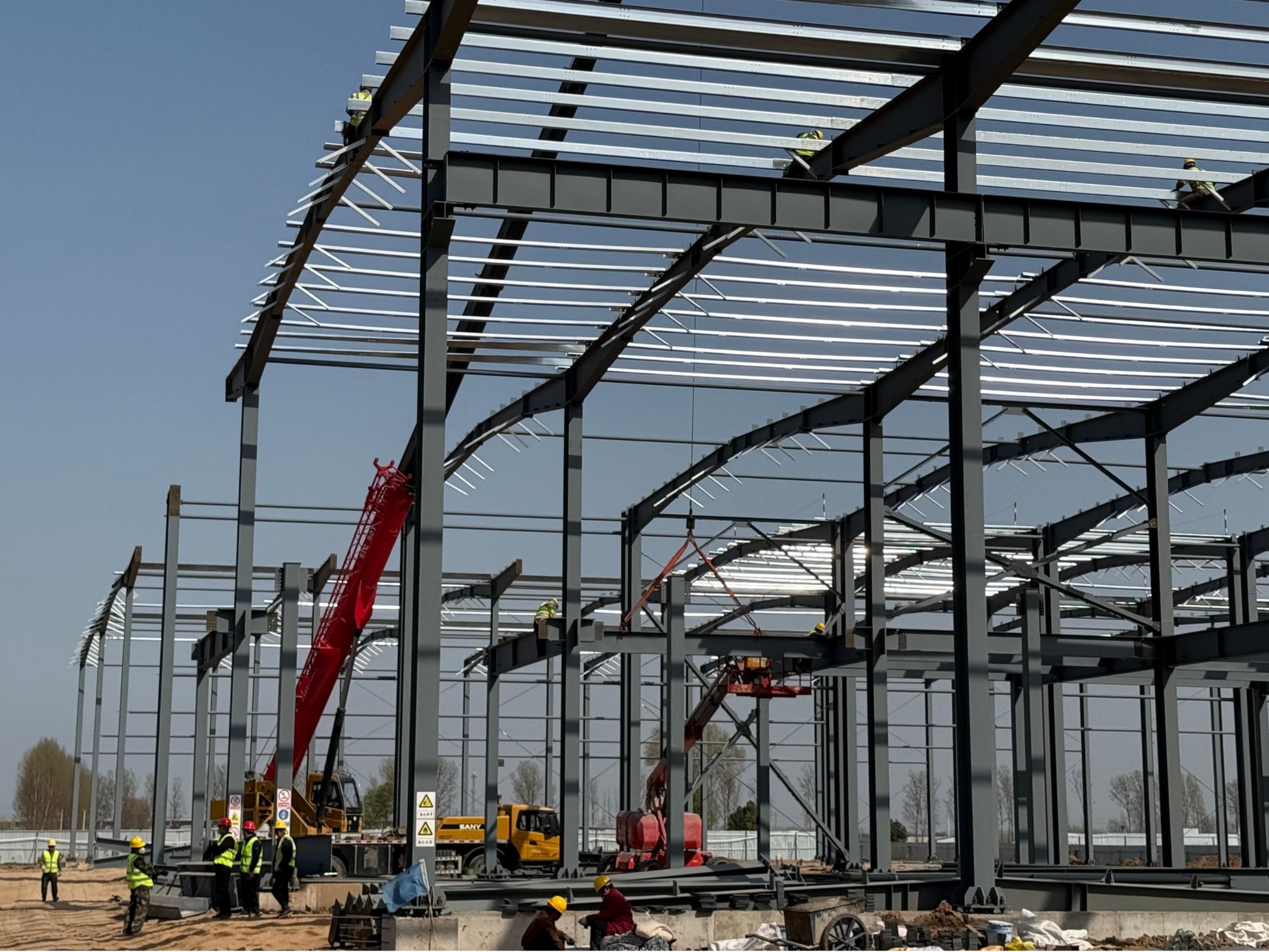 钢结构厂房安全荷载怎么定？民营企业建厂必知识！