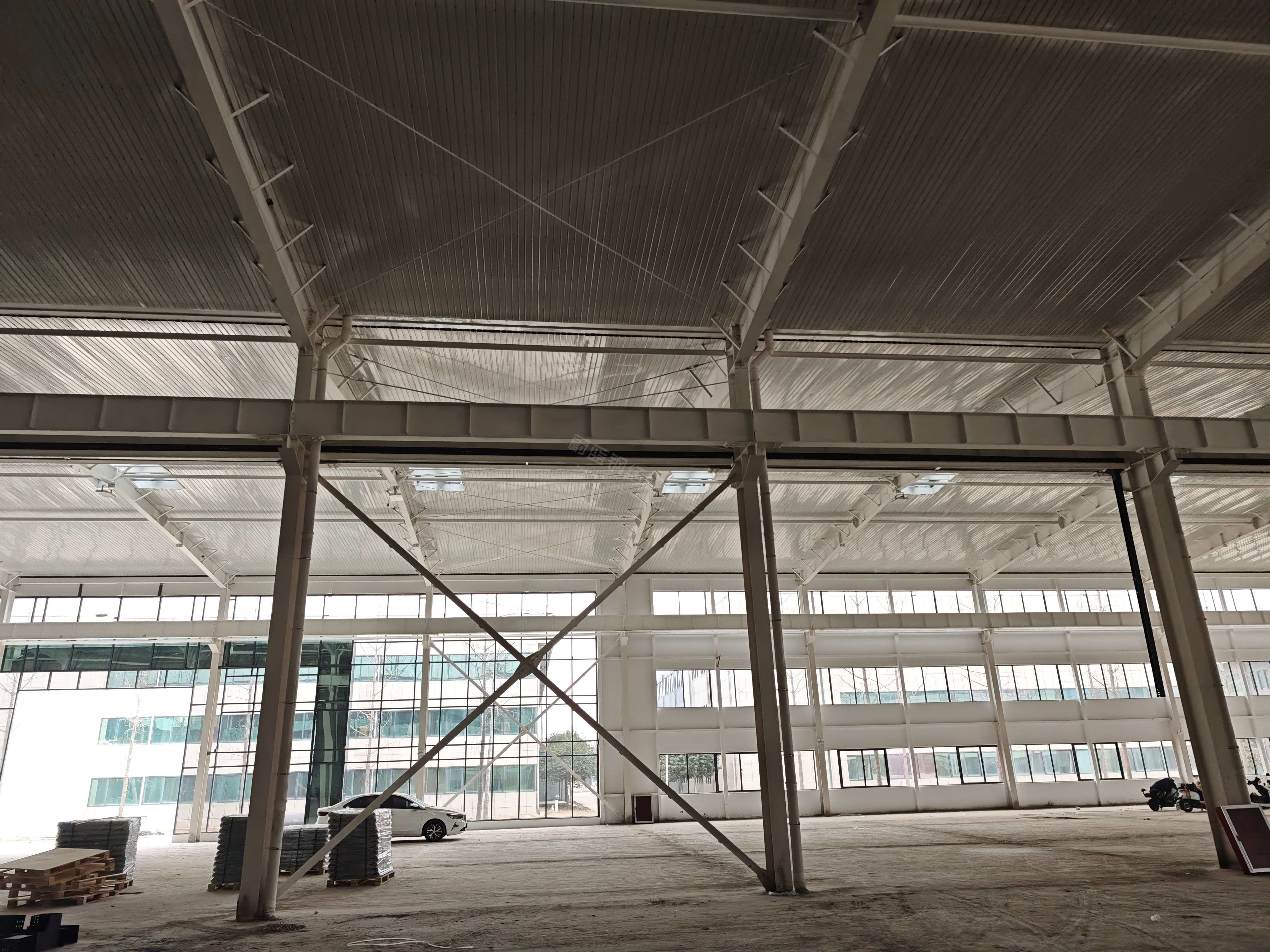 钢结构厂房安全荷载怎么定？民营企业建厂必知识！