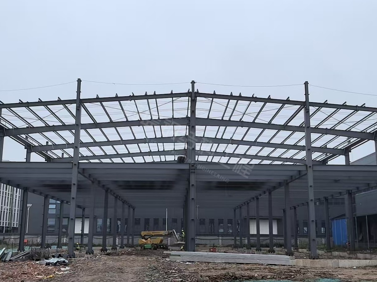 钢结构厂房造价多少钱一平米？2026年最新价格预测