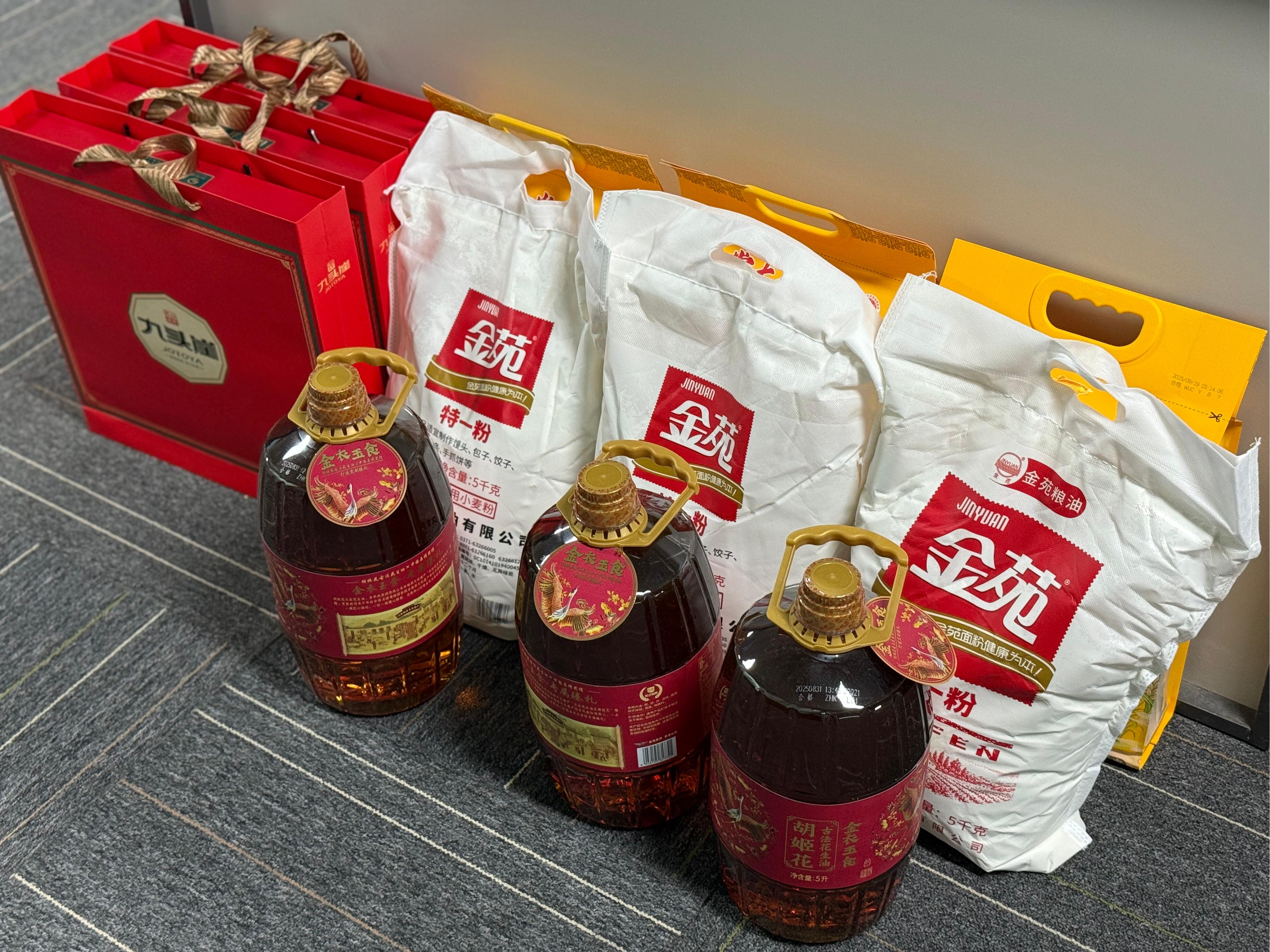 以钢构风骨，筑暖心月圆丨蔚蓝中秋福利伴员工共度佳节