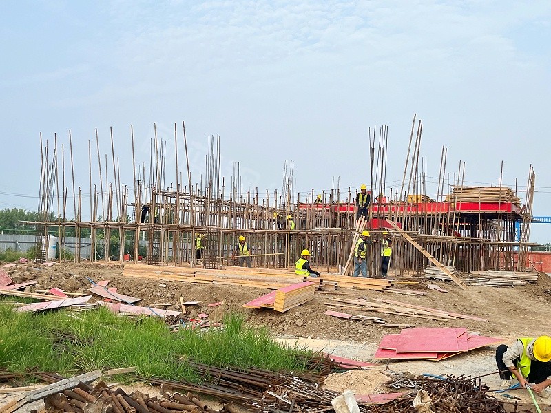 蔚蓝钢结构丨信阳威士清钢结构厂房建造案例