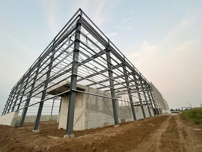蔚蓝钢结构丨信阳威士清钢结构厂房建造案例