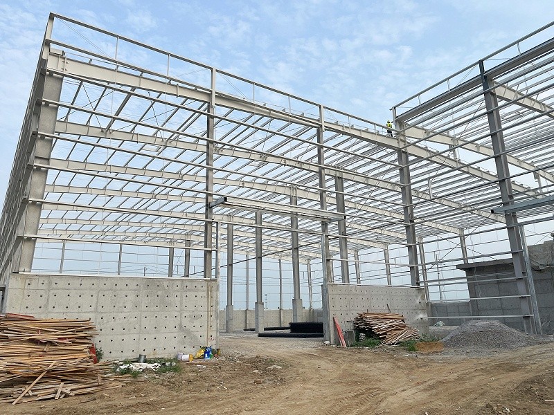 蔚蓝钢结构丨信阳威士清钢结构厂房建造案例