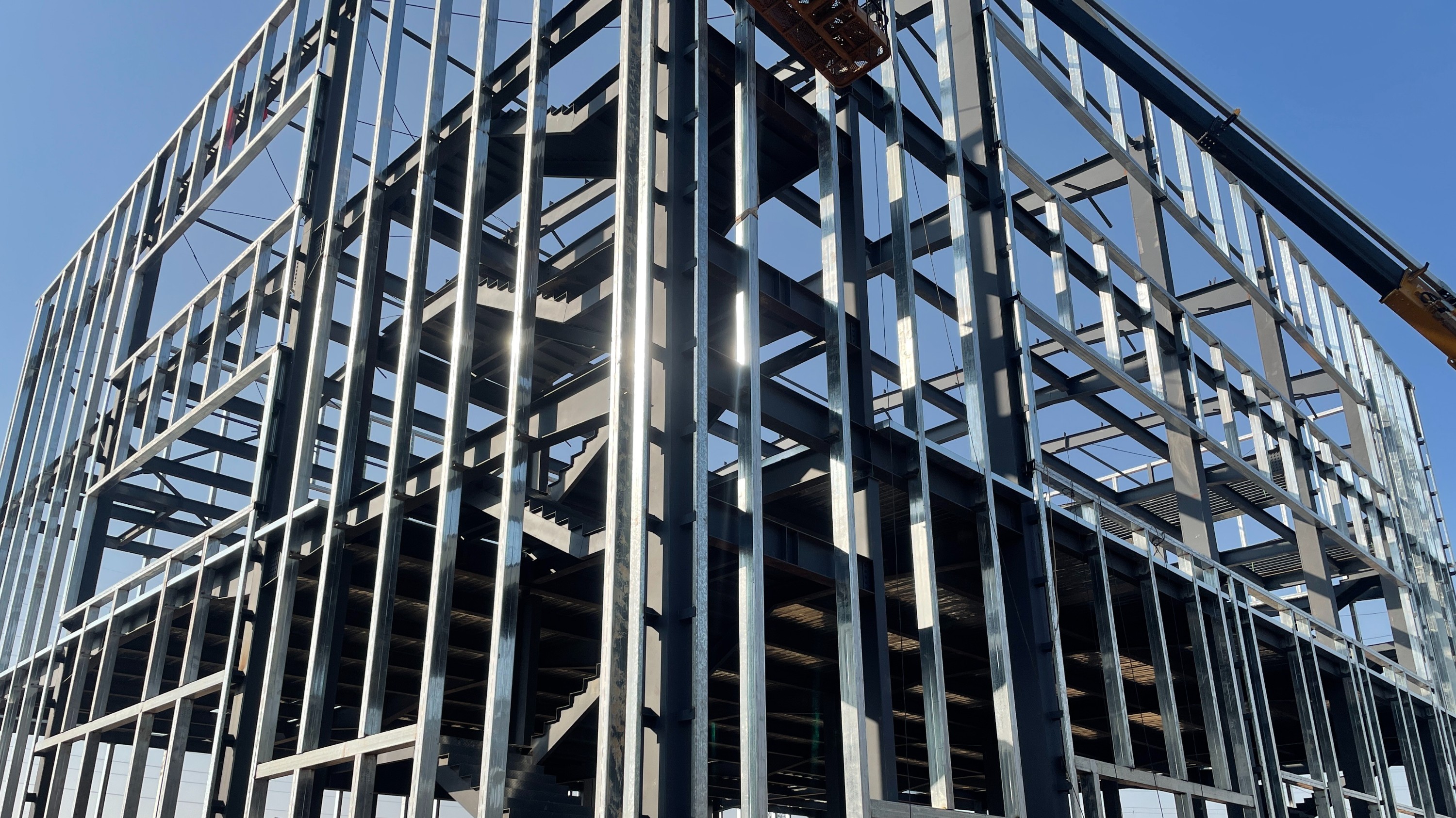 洛阳钢结构厂房报价包含哪些费用？一文读懂，拒绝被乱加价！