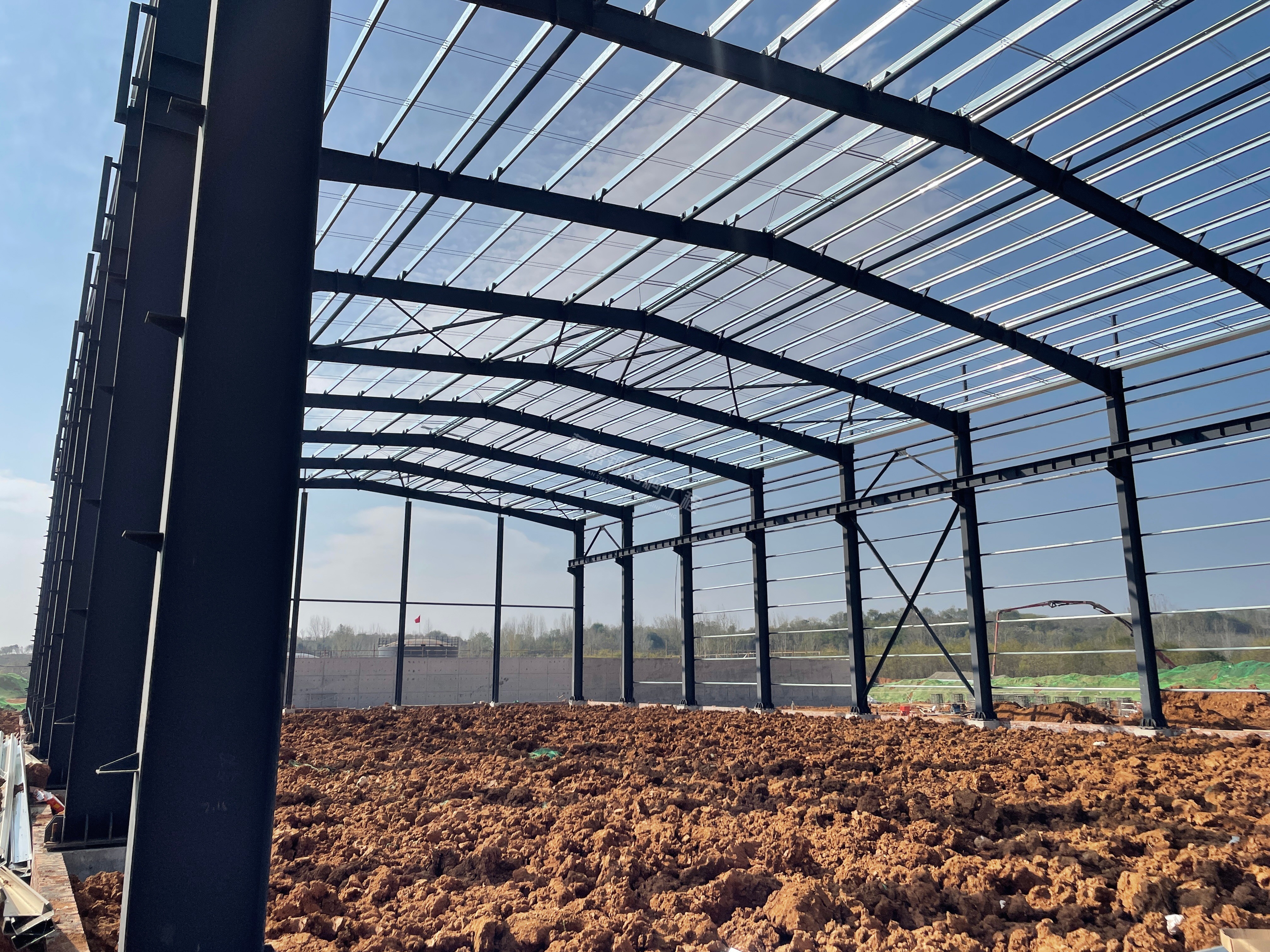 2026年钢结构厂房每平米造价是多少?