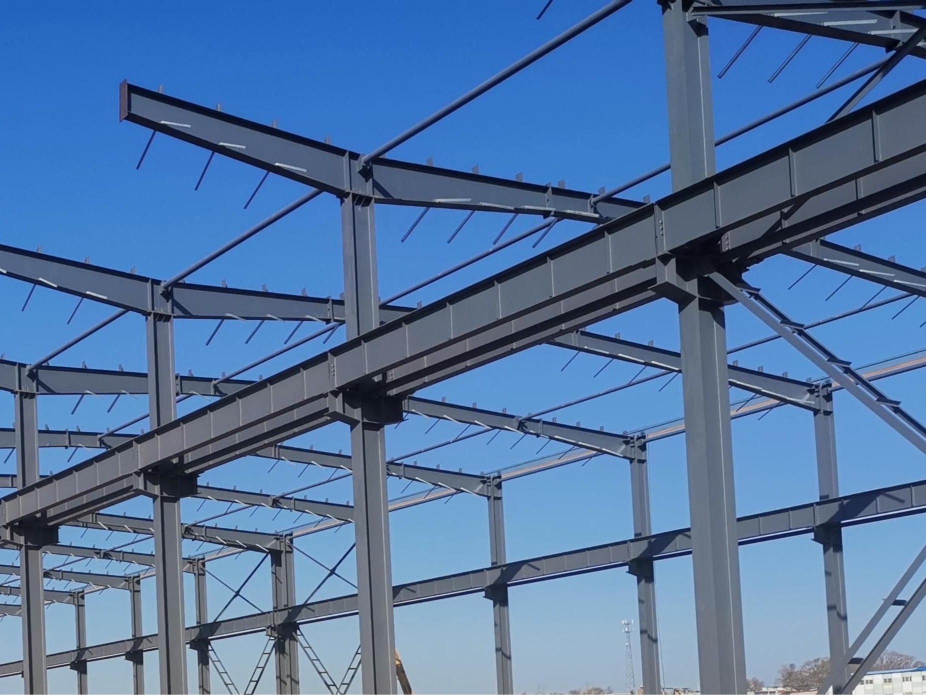 钢结构厂房行车梁造价计算：吨位与跨度的关系