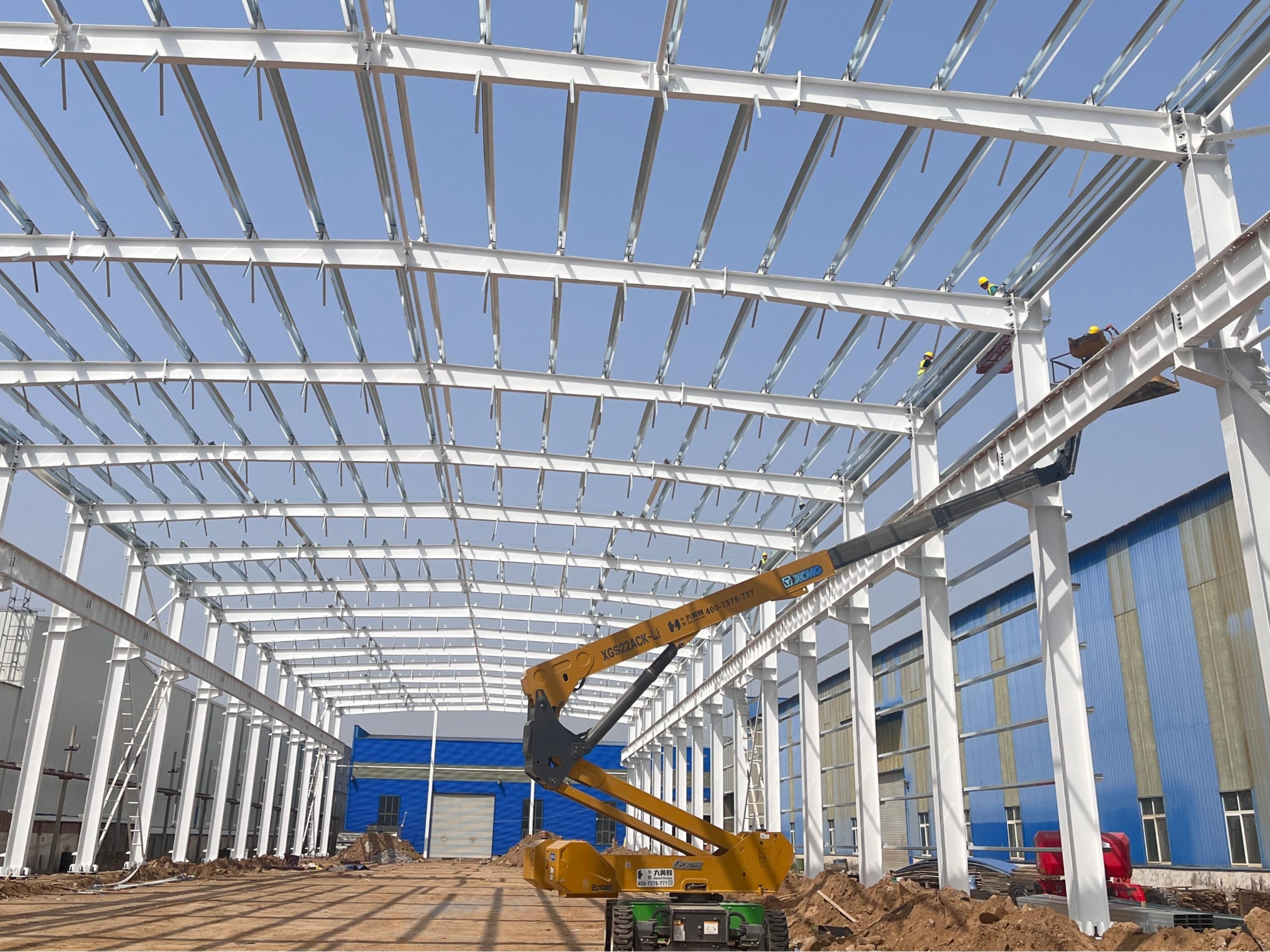 钢结构厂房多少钱一平？2025最新计算方法