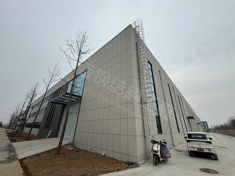 三万平钢结构厂房造价解析：高荷载、大跨度的成本构成