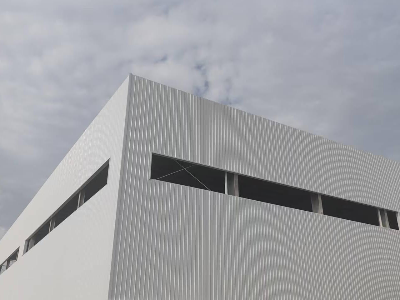 民营企业如何控制钢结构厂房建造成本？10大技巧！