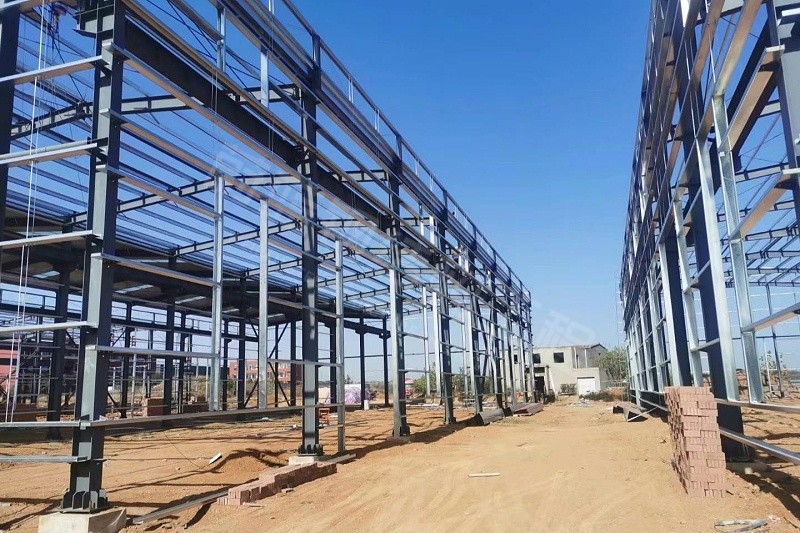 钢结构厂房建设避坑指南：靠谱合作方，才是工程底气