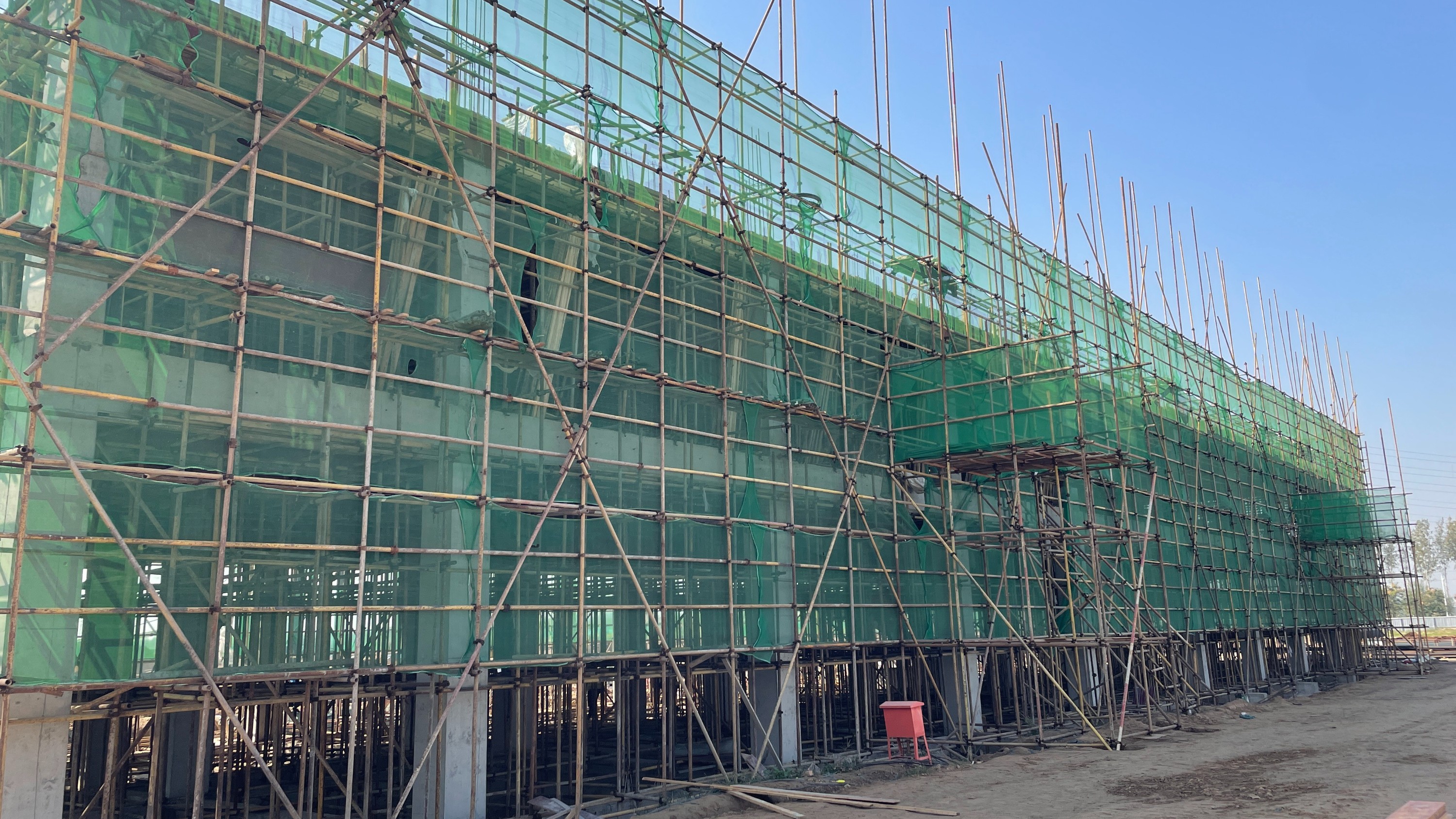 本地钢结构厂房施工团队怎么选？别看价格，重点是这几点！