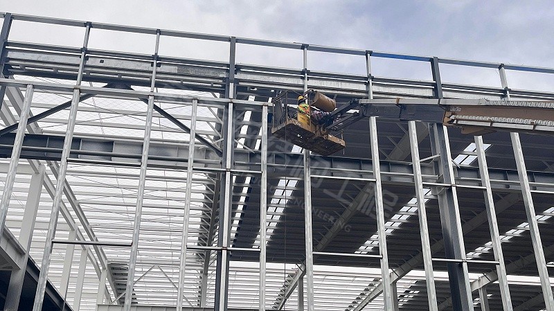 钢结构厂房钢梁钢柱如何施工？全程解析