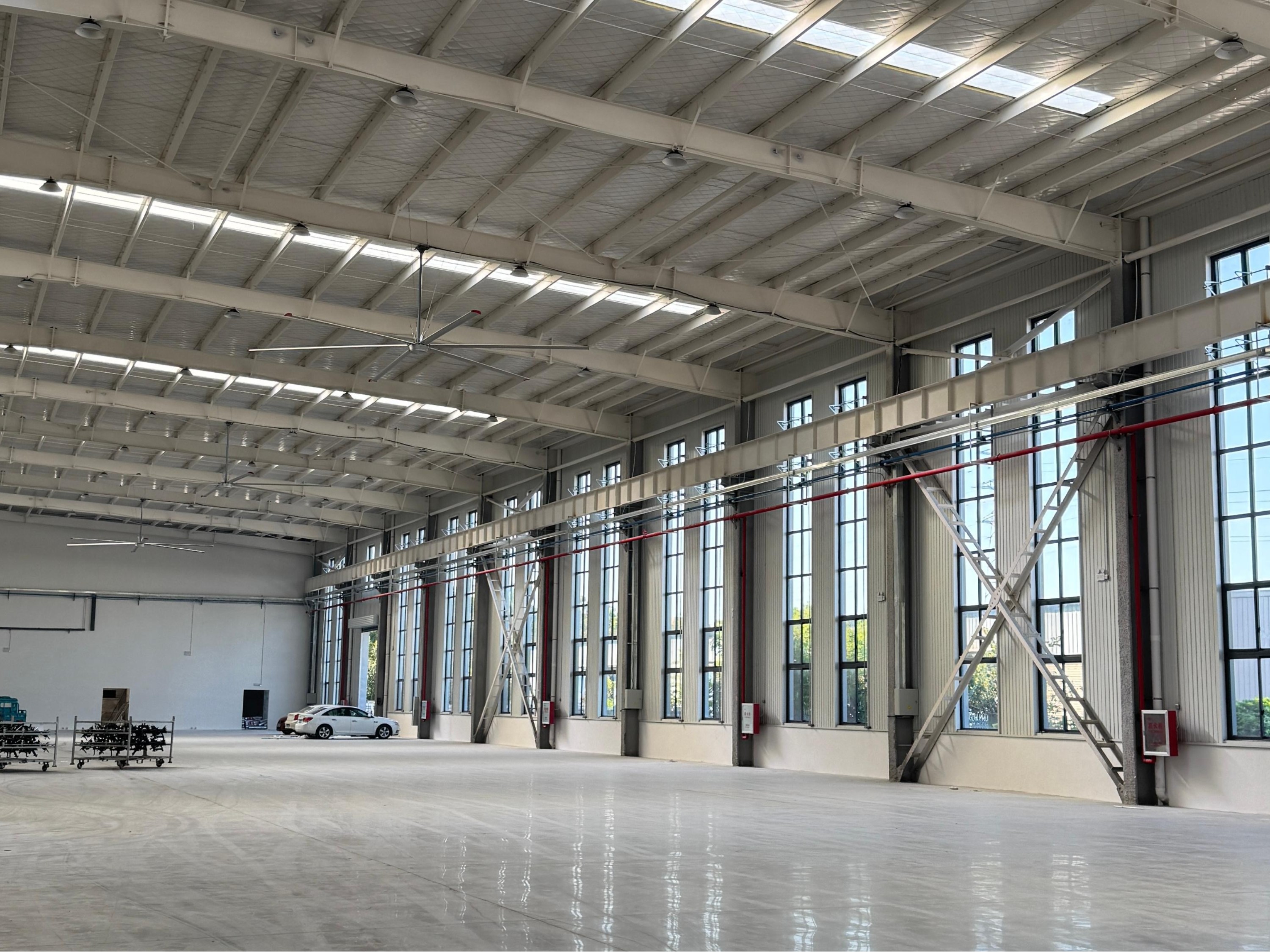 河南地区钢结构厂房多少钱一平方？