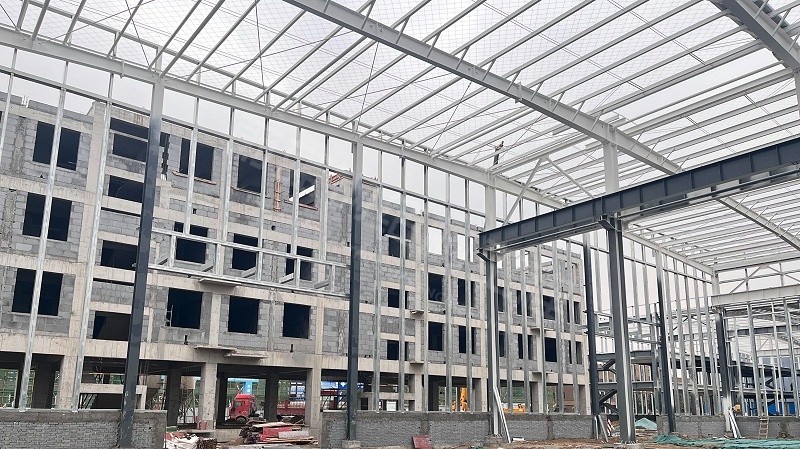 河南钢结构施工厂家材料双渠道供应！合作工厂+自有加工厂