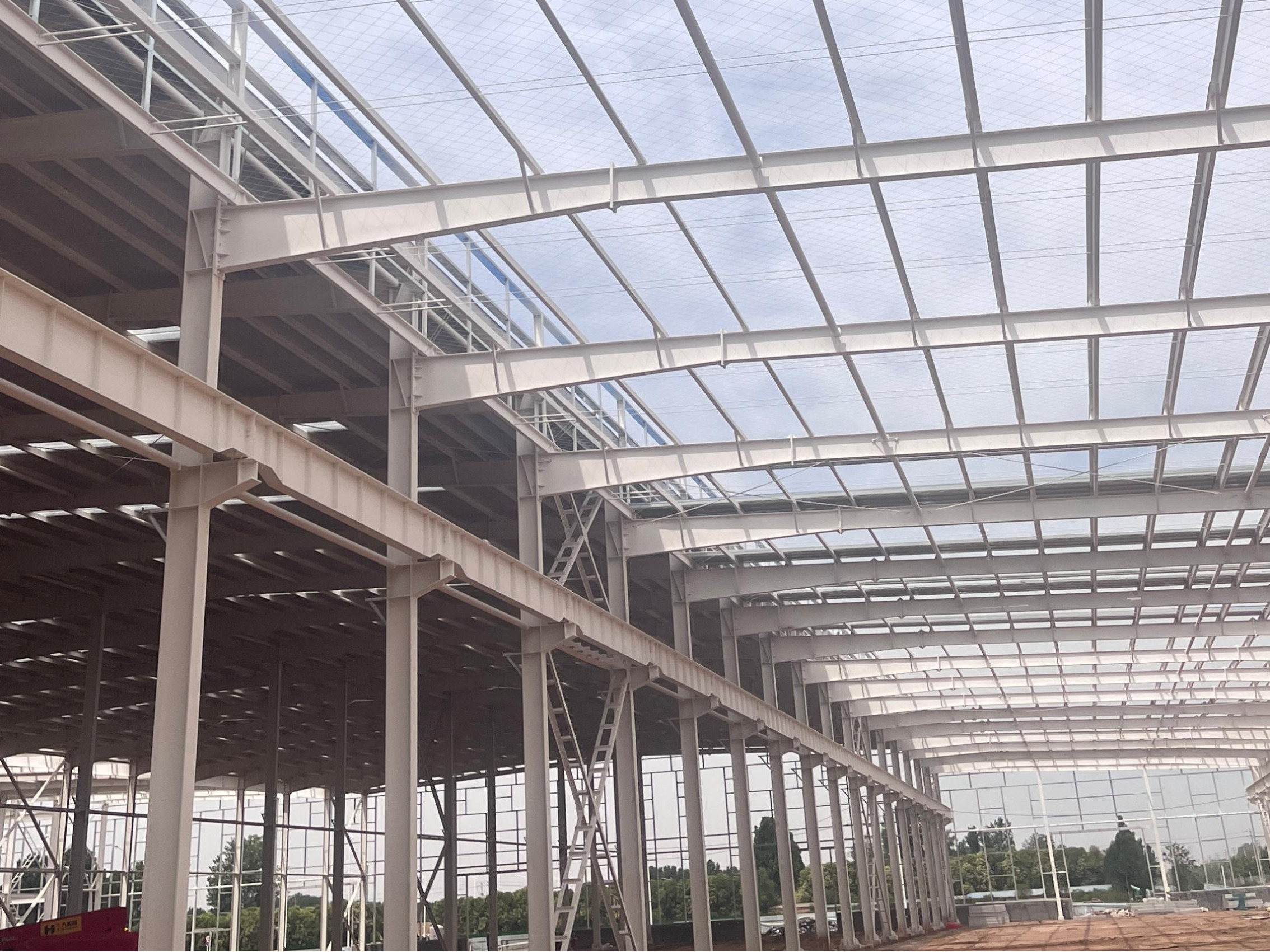 钢结构厂房成本控制避坑指南：从设计到竣工