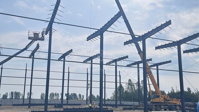 一万平钢结构厂房设计，中小企业扩大生产成本优化方案