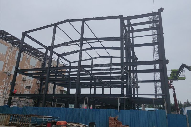 钢结构厂房怎么建不超预算？民企业主建厂必读