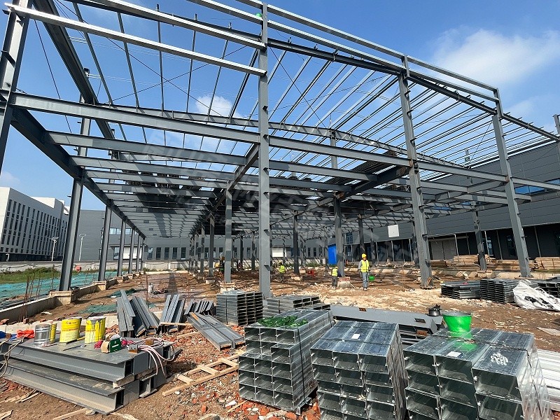 蔚蓝钢结构丨河南乐彩2#钢结构厂房建造案例
