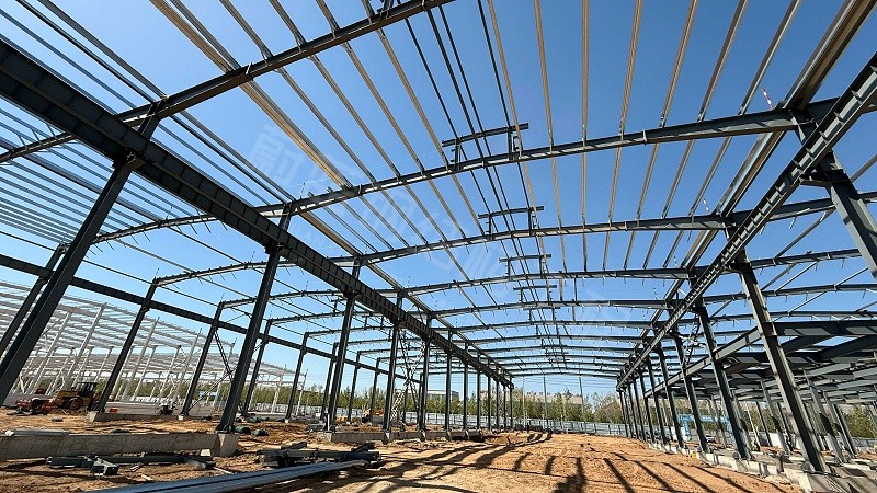 为什么钢结构厂房要选择自带加工厂的钢结构总包公司？