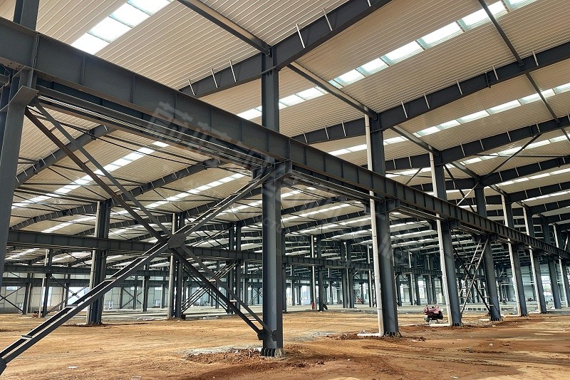 河南钢结构厂房怎么建划算？总包厂家经验分享