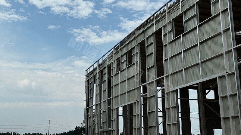 2026年钢结构厂房造价一平多少？包含哪些分项支出