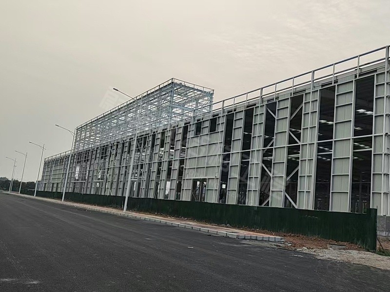 三万平钢结构厂房建设选清包还是包工包料，差别竟这么大