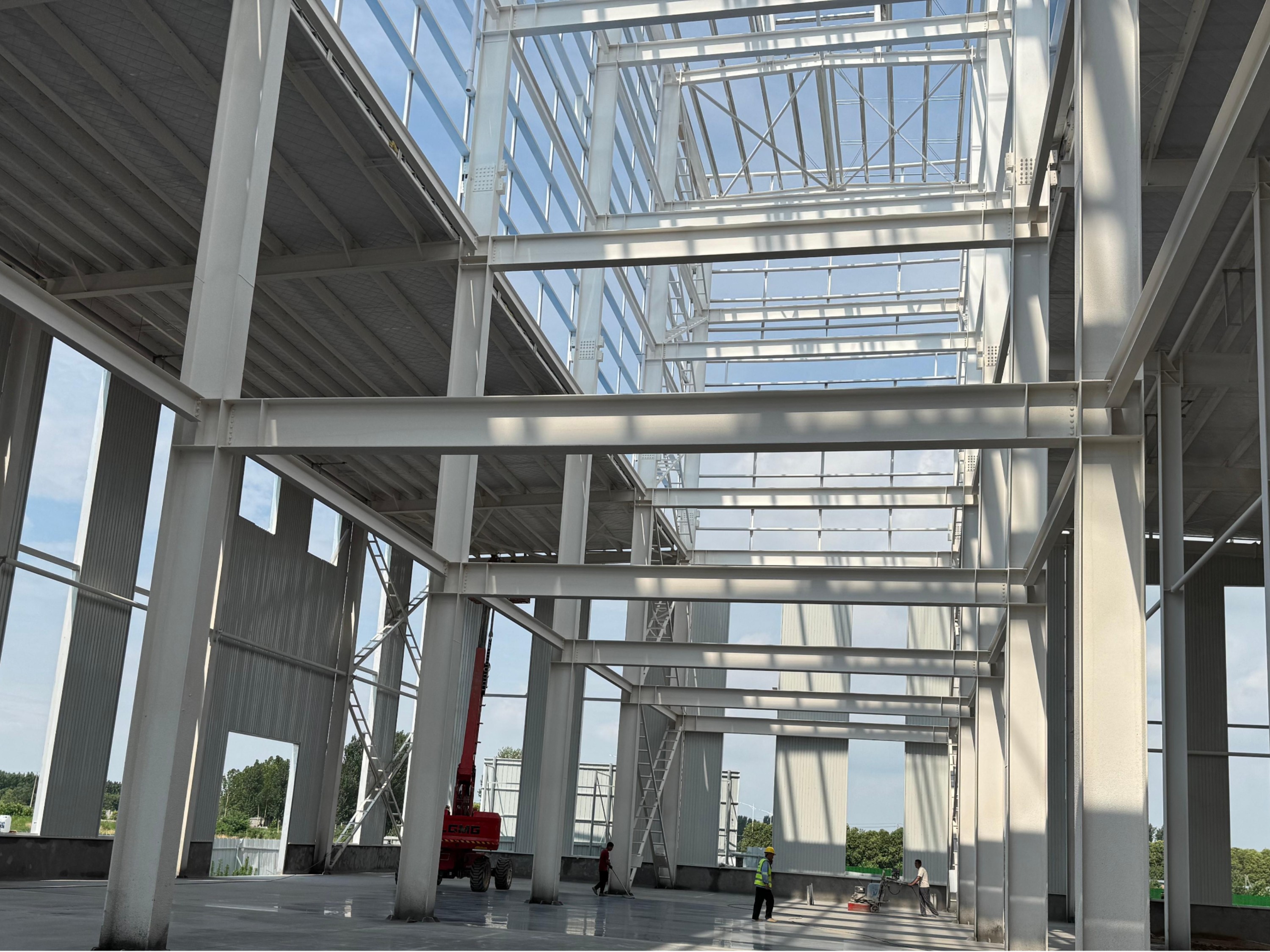 钢结构工程公司自营加工厂，三大优势！